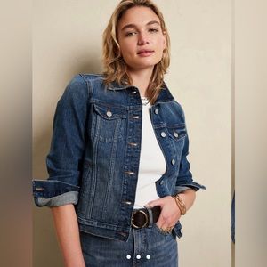 NWOT Denim Jacket Banana Republic Women’s M